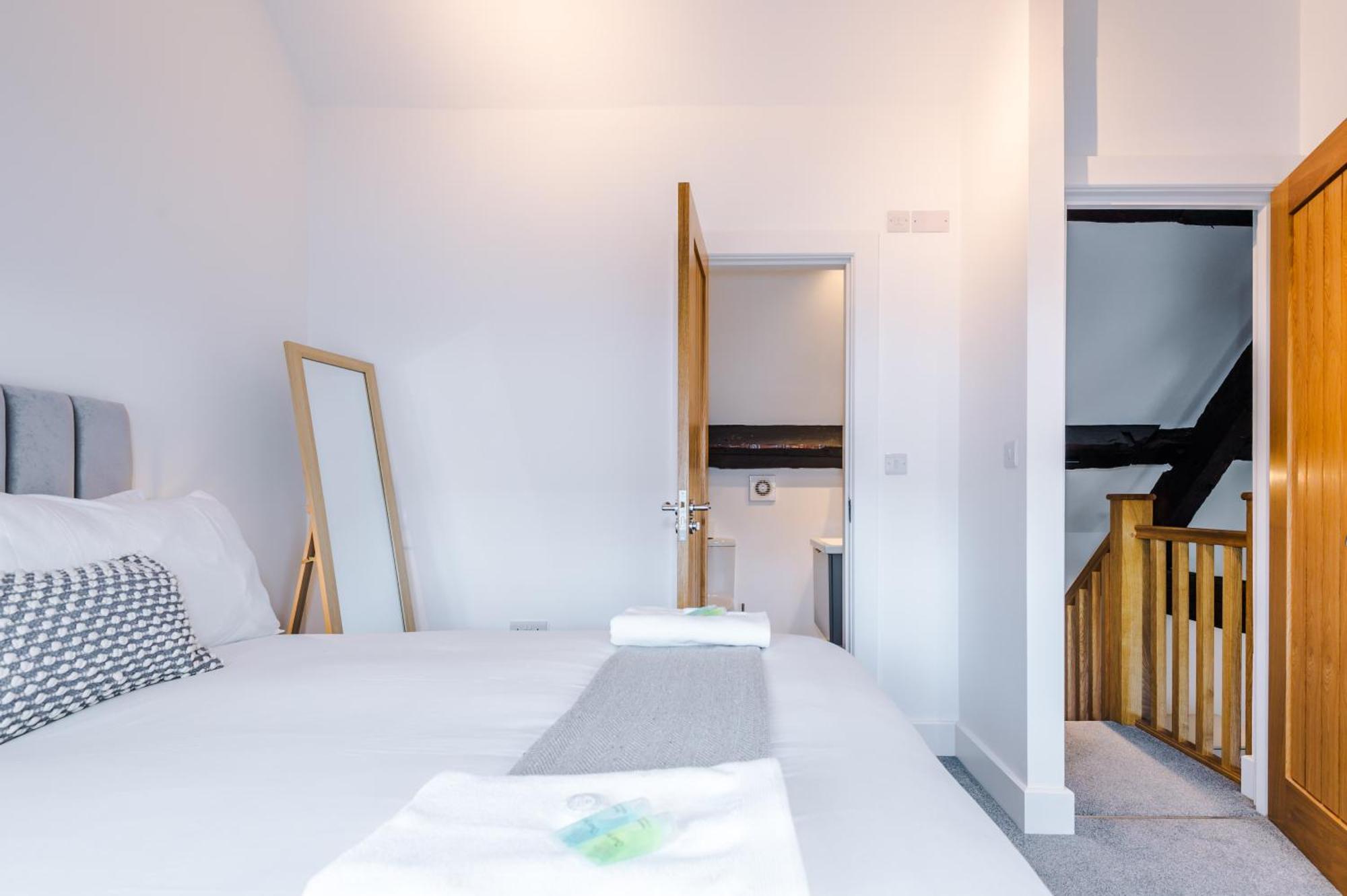 Number 21: A Breathtaking Chester Cottage With Parking Mollington  Eksteriør billede