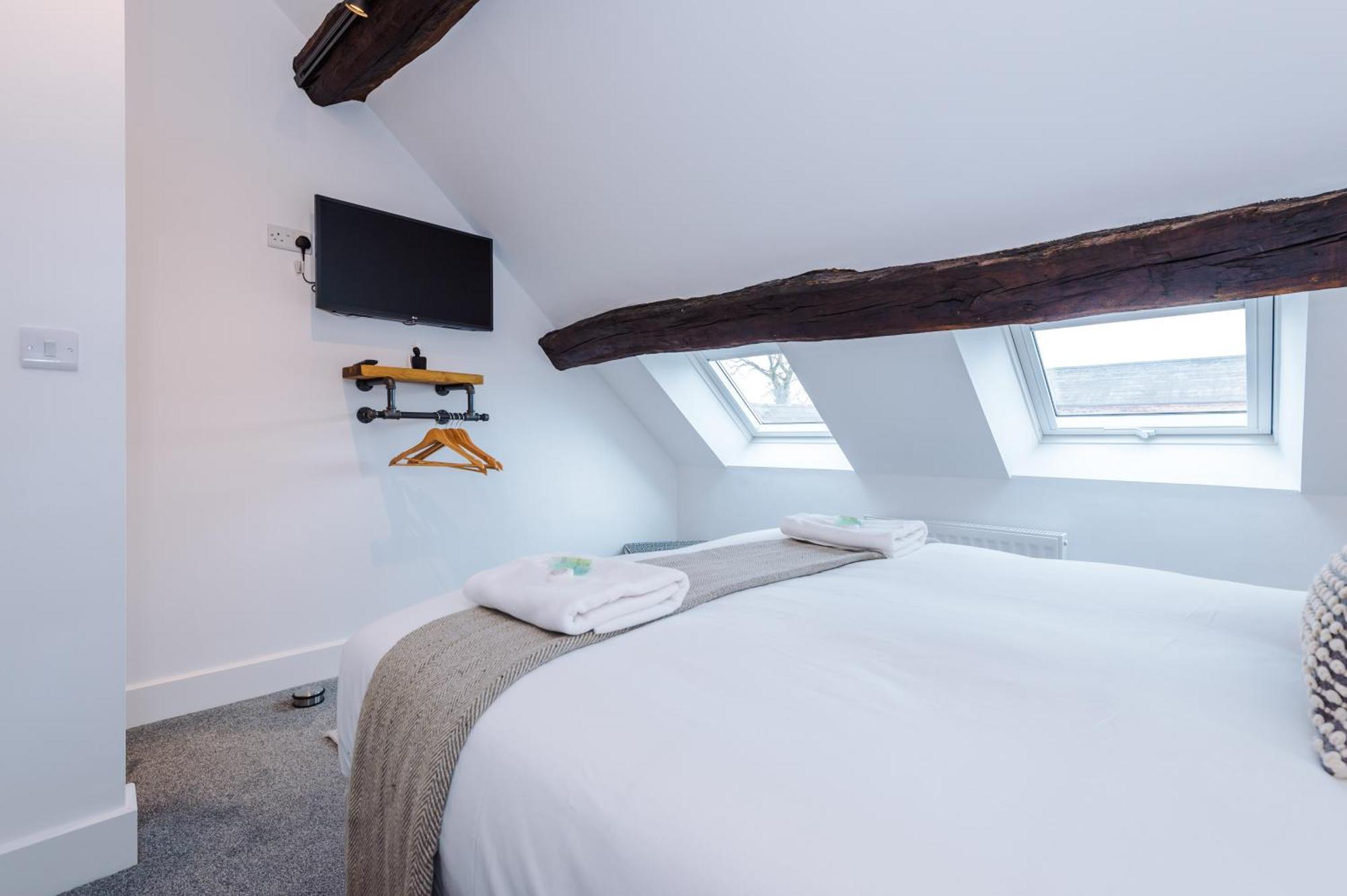 Number 21: A Breathtaking Chester Cottage With Parking Mollington  Eksteriør billede